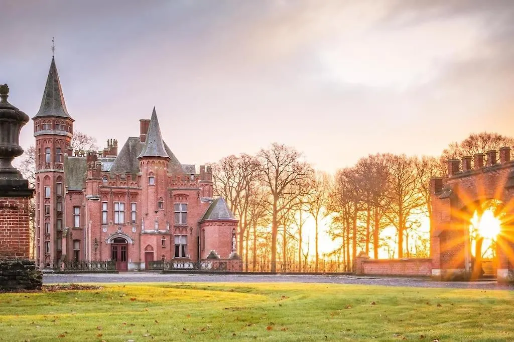 Bed and Breakfast Castle ten Berghe  à Bruges Belgique