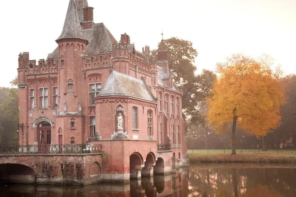 Castle Ten Berghe Chateau Bed & Breakfast Bruges