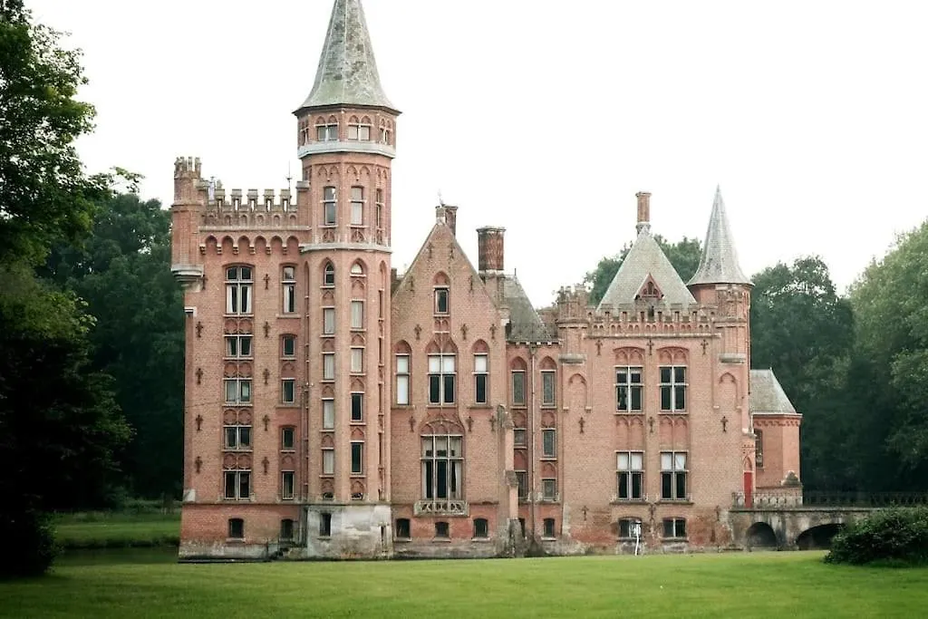 Castle Ten Berghe Chateau Bed & Breakfast Bruges